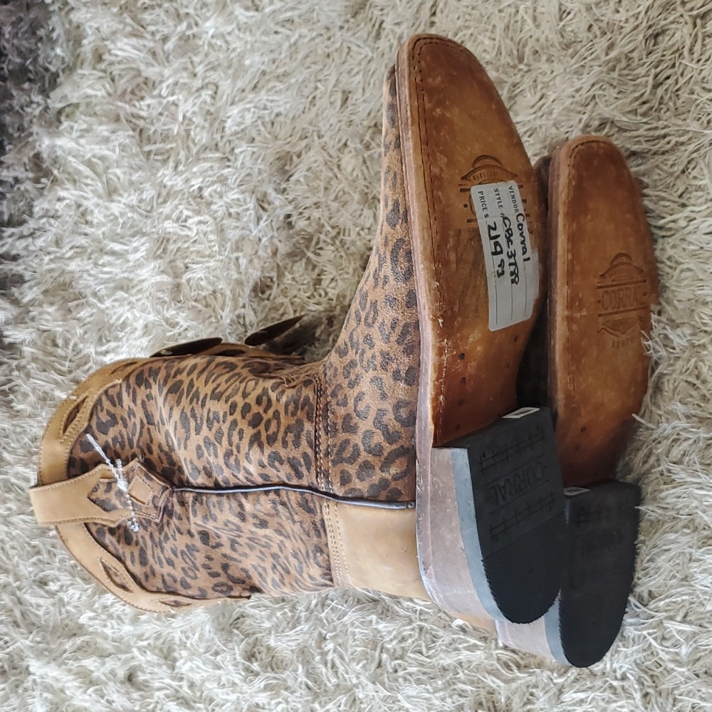 Corral cheetah boots